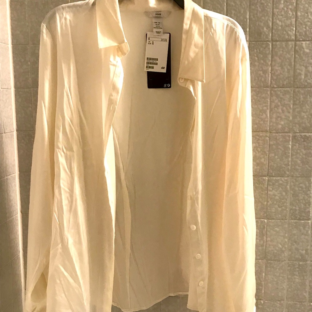 H&M Button up silky blouse cream colored size 16